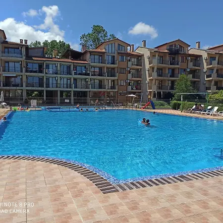 студио в комплекс нестинарка Appartement *