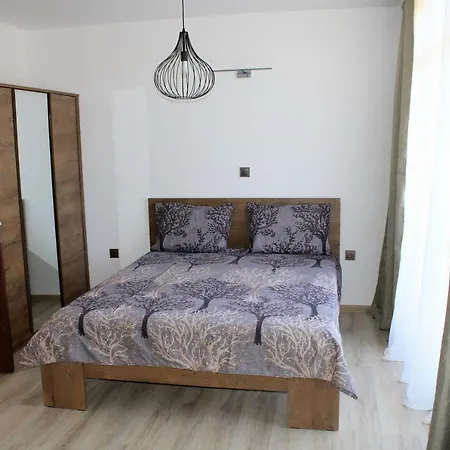 Apartamento студио в комплекс нестинарка
