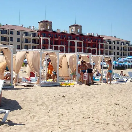 студио в комплекс нестинарка Apartamento Carevo